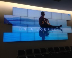 Outdoor Advertising Leader APNO Launches Digital Media Network At Auckland Airport With Aerva Technology
