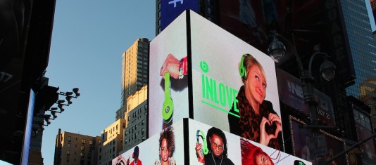 beatsbydre_cs_timessquare_01
