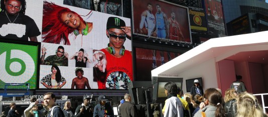 beatsbydre_cs_timessquare_04